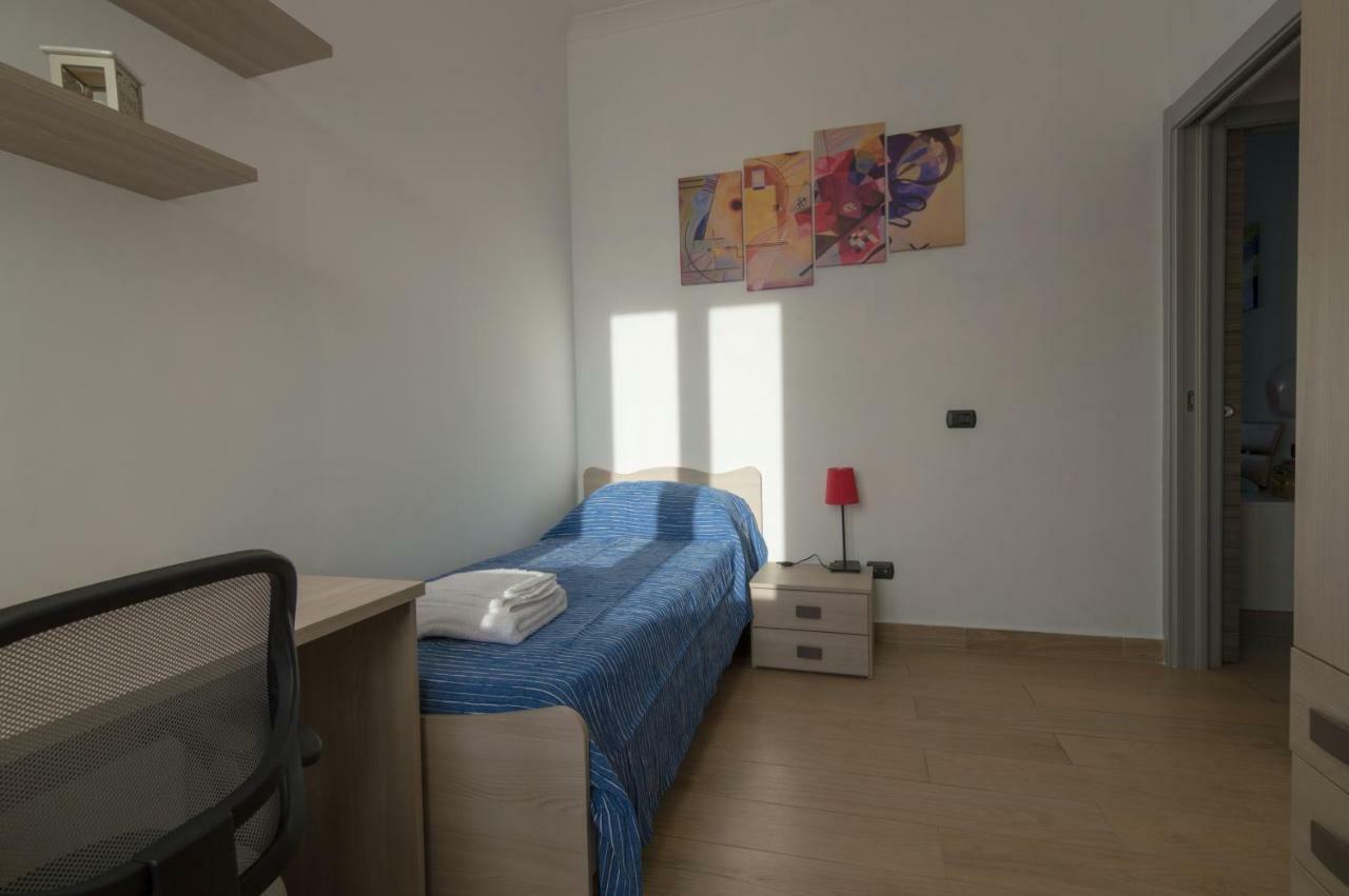 Sea Of ​​Rome Near The Center Of The Eternal City! Lido di Ostia Exterior photo